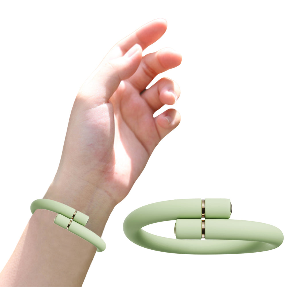 Silicone Mosquito Repellent Bracelet with 6 Replacement Sticks Green