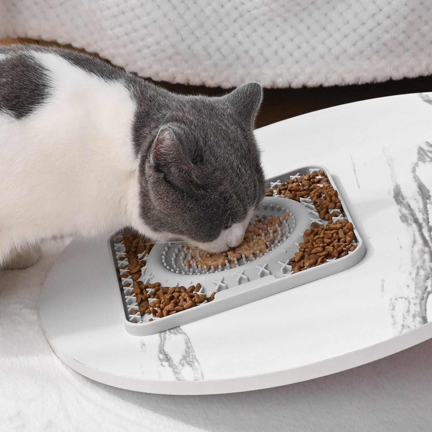 Pet Licking Mat for Dog Cat Pet Slow Feeder Treat Mat Grey