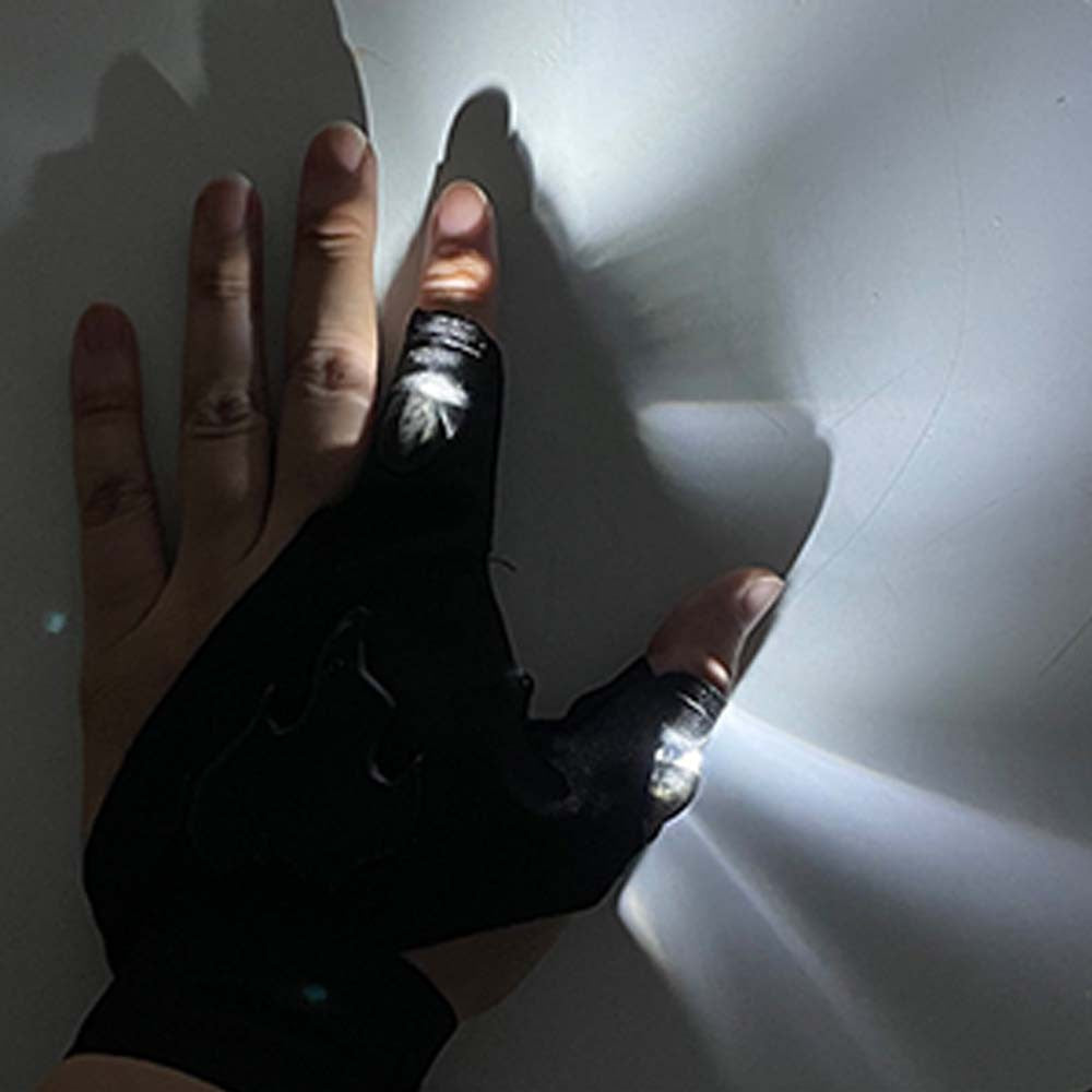 Pair of Rechargeable LED Flashlight Gloves Outdoor Night Fishing Gloves
