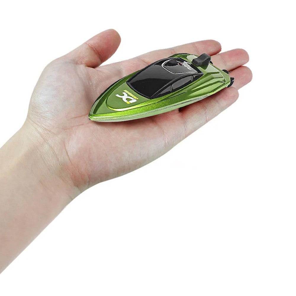 2.4GHz Kids RC Boat Toys Rechargeable Remote Control Racing Ship Toy Green
