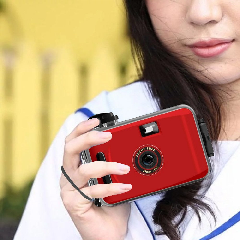 Reusable 135 Film Camera with Water-resistant Case and 35mm Film Roll - Red