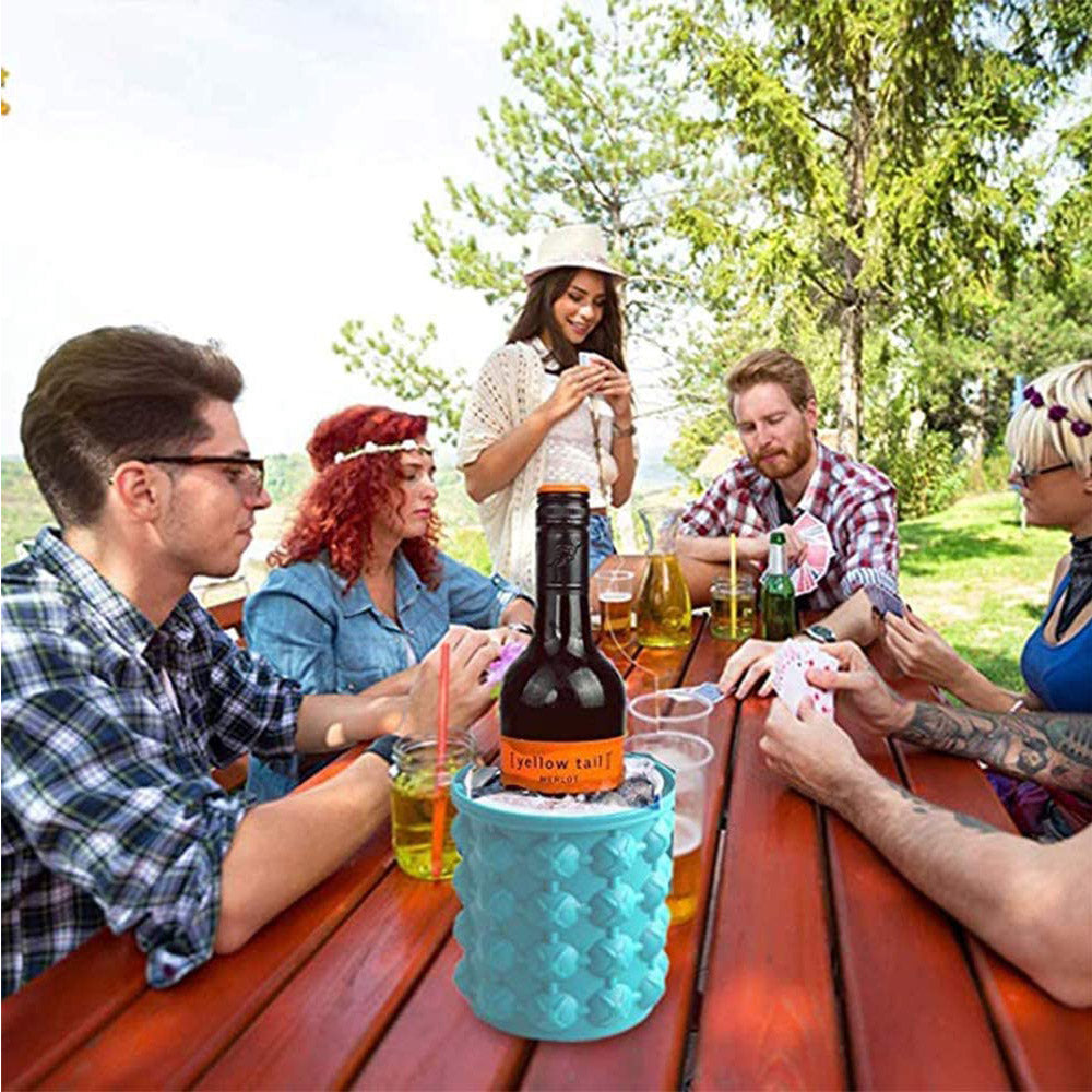 2 X Small and Large Ice Cube Making Buckets Silicone Ice Making Mould with Lid