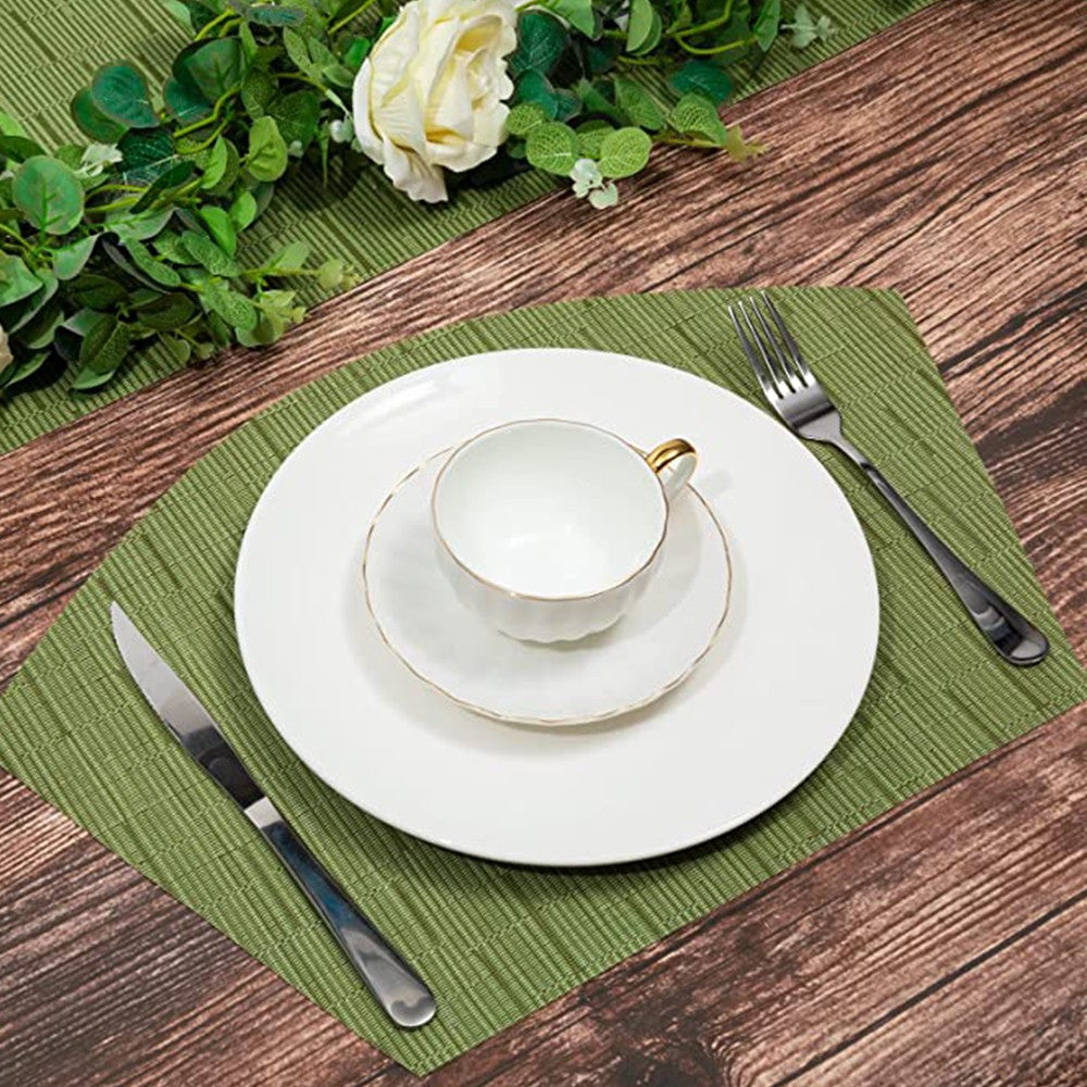 6Pcs Wedge Placemats and Centerpiece Round Mat Set for Dining Table Green