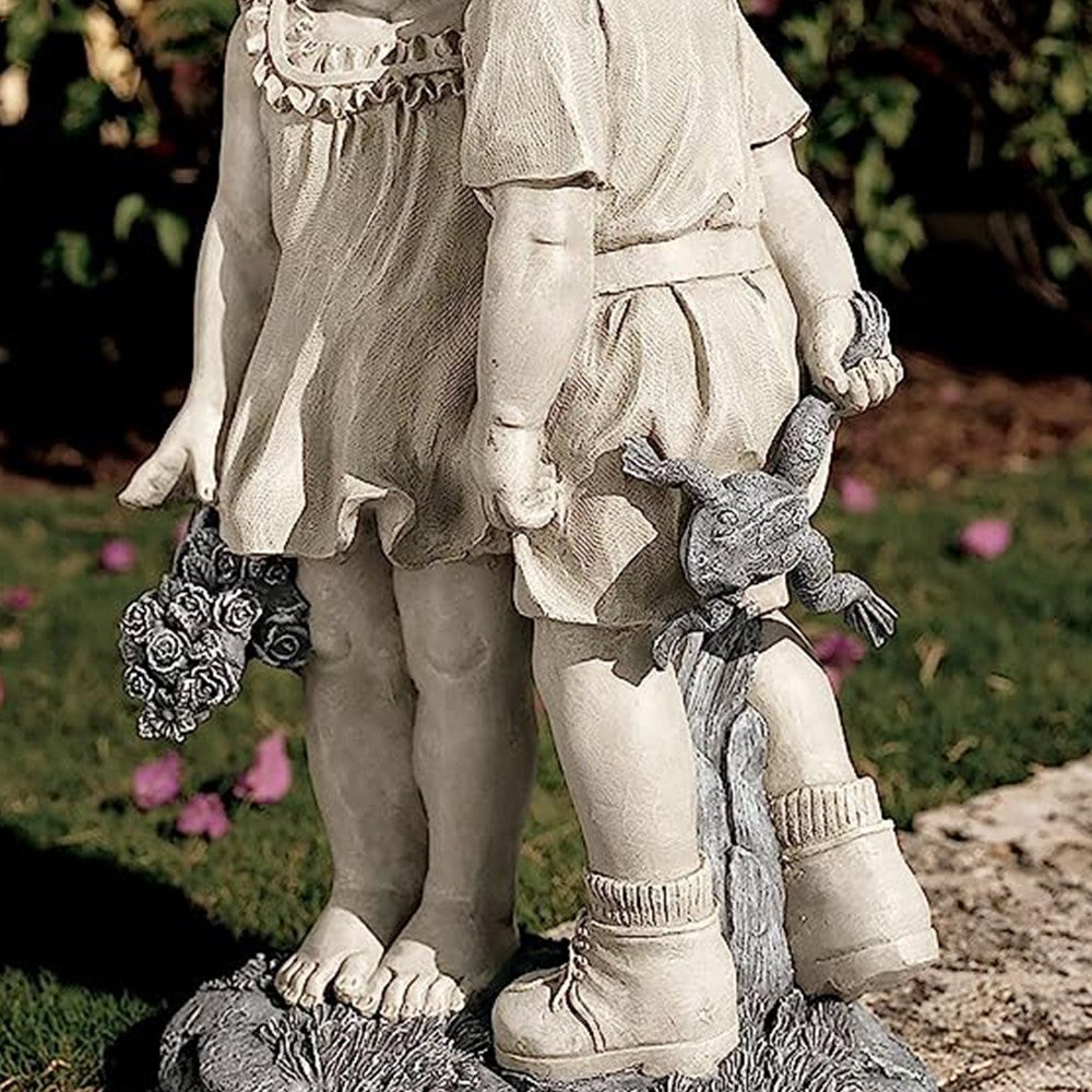 Couple Kissing Statue Garden Statue Yard Sculpture Outdoor Ornament Style 1