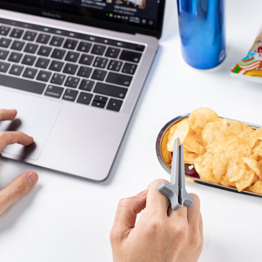 10Pcs Finger Chopsticks Snack Clips Snack Chopsticks for Gamers Light Grey