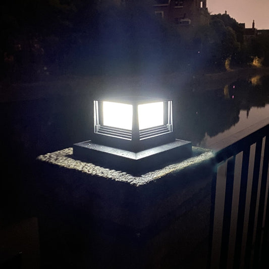 2Pcs Solar Post Light Outdoor Post Cap Lights LED Fence Lights Garden Lamps