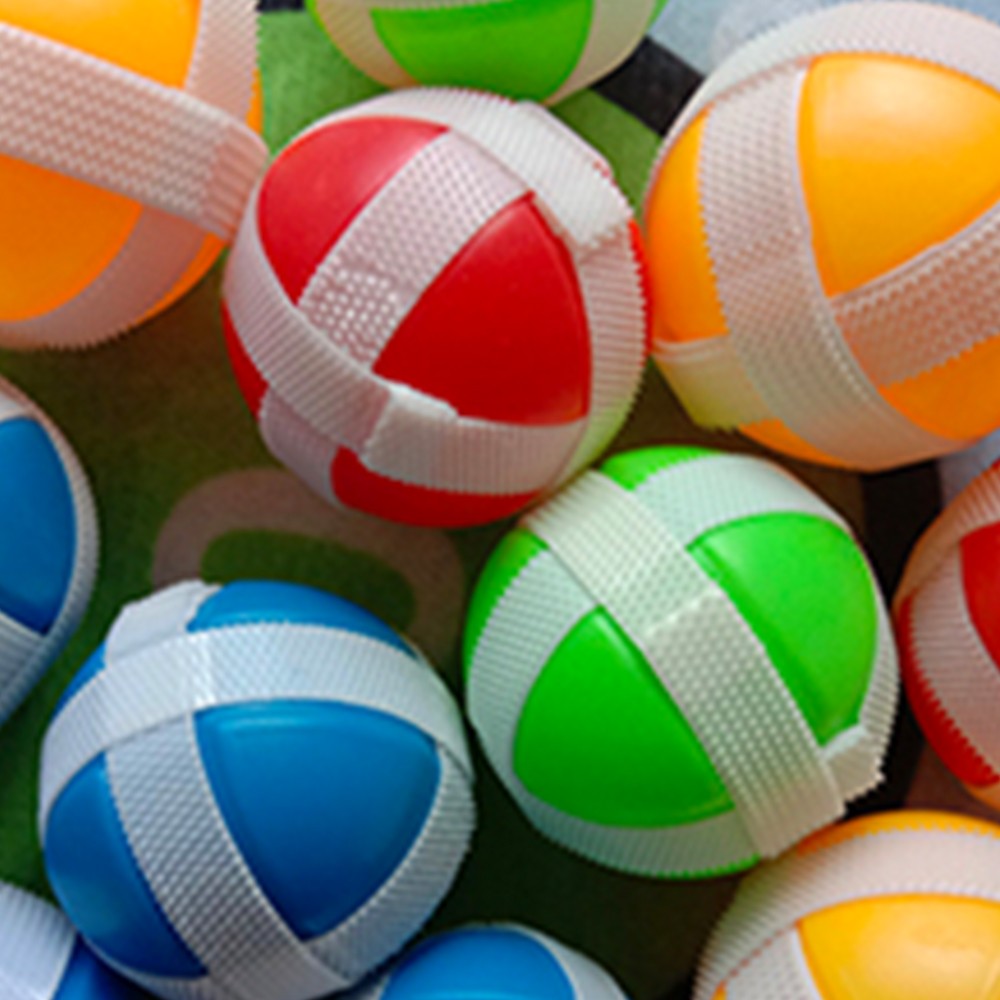 Dolphin Style Kids Dart Board Toy Indoor Outdoor Party Game with 12 Sticky Balls