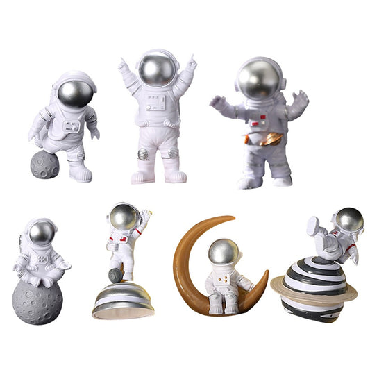 7-Piece Astronaut Figurine Miniature Spaceman Statue Sculpture Desktop Decor Ornament Silver