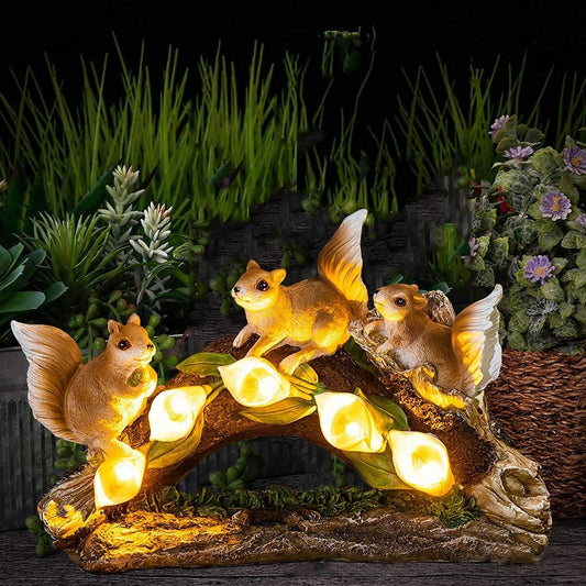 Solar Powered Lights Garden Squirrel Sculpture Statue Outdoor Patio Yard Decor
