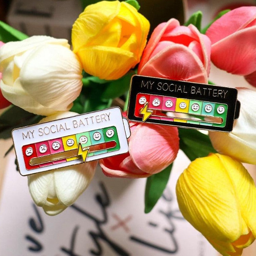 2Pcs My Social Battery Pin Mood Brooch Lapel Pin Emotional Pin - Battery Style